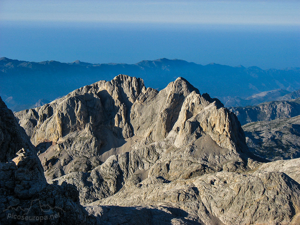 Paisajes desde el Torre Cerredo, Parque Nacional de Picos de Europa