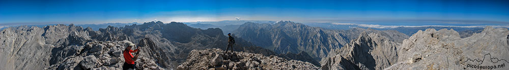 Foto: Paisajes desde el Torre Cerredo, Parque Nacional de Picos de Europa