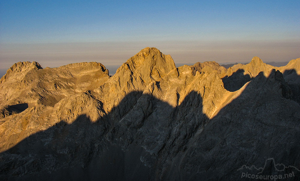 Foto: Paisajes desde el Torre Cerredo, Parque Nacional de Picos de Europa
