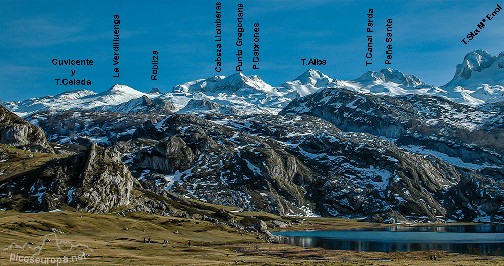 Foto: Cumbres del Macizo Occidental desde el Lago de La Ercina, Lagos de Covadonga