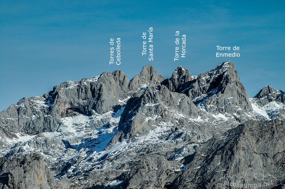 Torre de Enmedio y Torre de Santa María desde Peña Beza