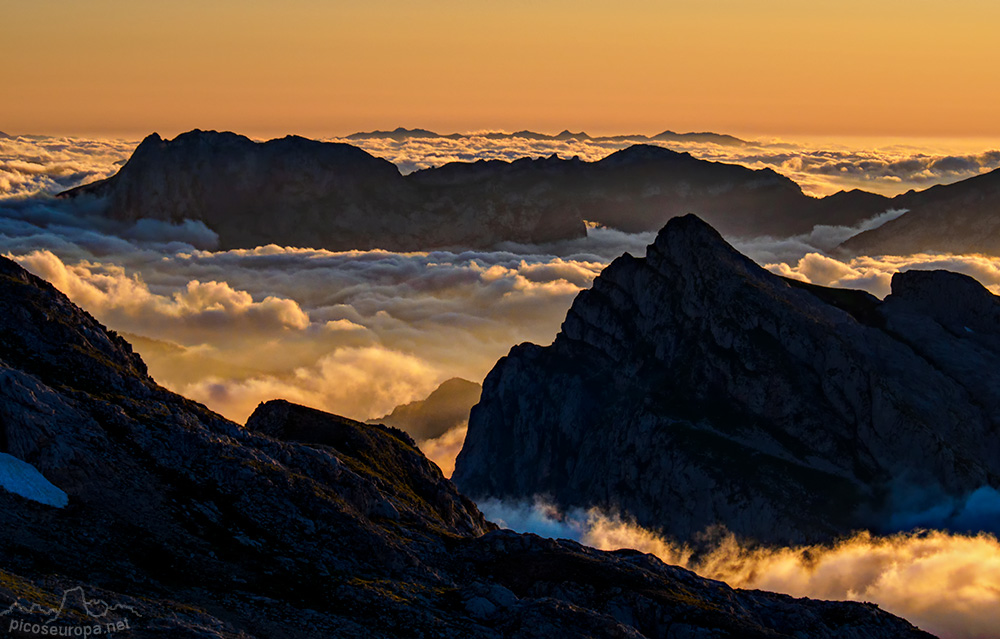 Foto: Peña Beza desde Vega Huerta, Macizo Occidental de Picos de Europa (Cornión), León.