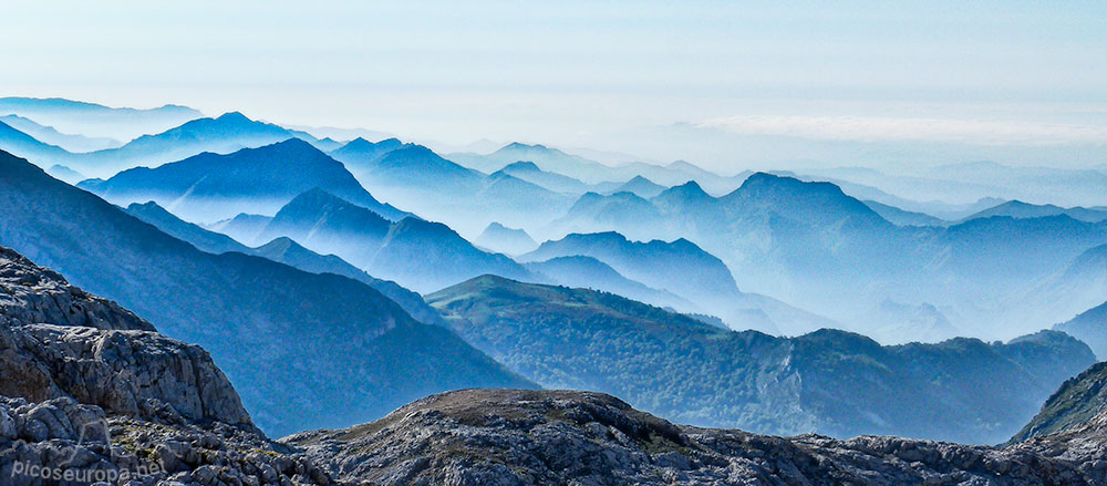 Foto: Cordillera Cantábrica desde Vega Huerta, Macizo Occidental de Picos de Europa