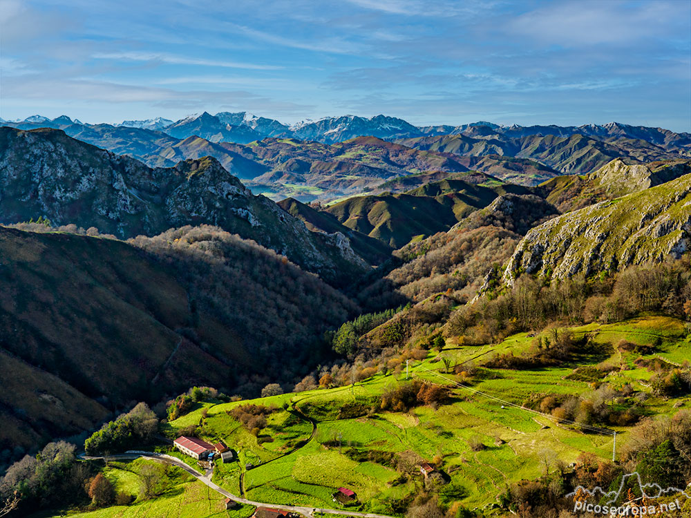 Inicio de la ruta hacia el Pico Mofrechu, Sierra de Ordiales, Asturias