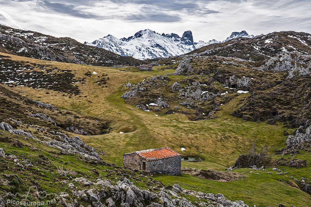 Ruta: de Arenas de Cabrales a Tielve, Asturias, Picos de Europa