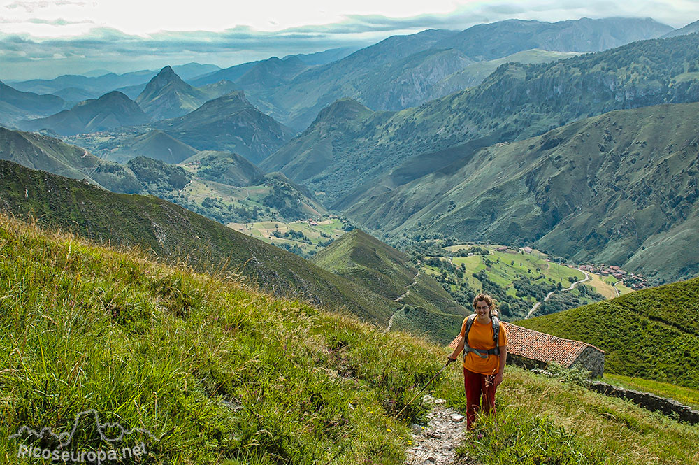 Pico Turbina (1.315 m), Sierra del Cuera, Asturias. Ruta de Ascencin por su vertiente Sur (Arenas de Cabrales, Arangas)