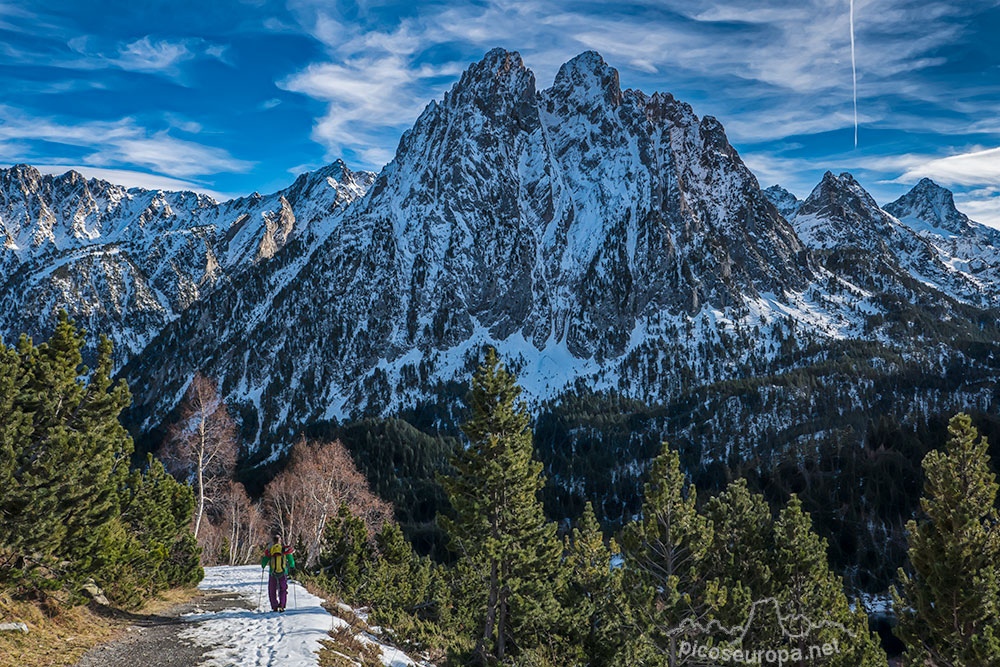 Los Encantats en el Parque Nacional de Aigües Tortes y Sant Maurici, Pirineos, Lleida, Catalunya