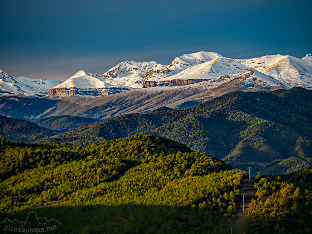 Foto: Pico de Salarons o Gallinero, Gabietos y Taillón. Pirineos de Huesca, Aragón.
