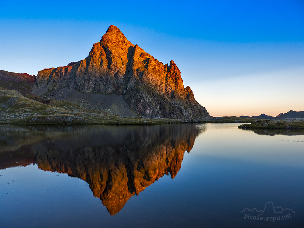 Lagos del Anayet, Pirineos de Huesca, Aragón, España