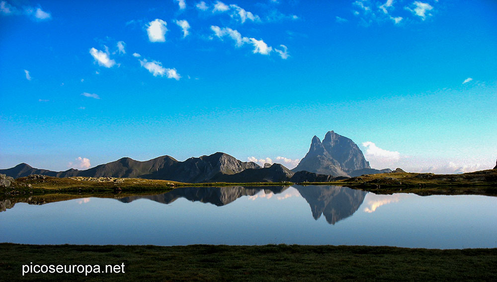 Lagos del Anayet, Pirineos de Huesca, Aragón, España