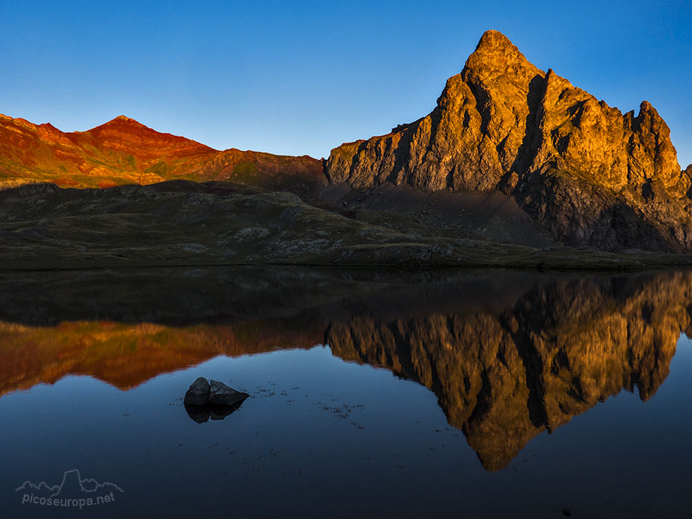 Lagos del Anayet, Pirineos de Huesca, Aragón, España