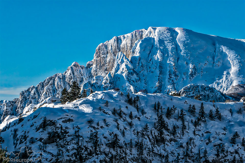 Peña Ezkaurre, Pirineos, entre Aragón y Navarra