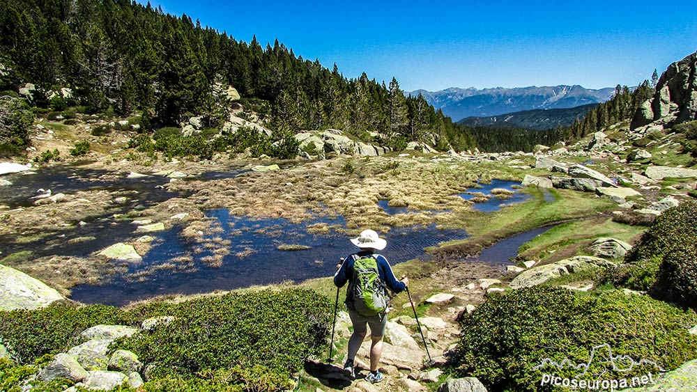 Foto: Lagos de la zona del Pico Carlit, Pirineos Orientales, Cerdanya, Francia