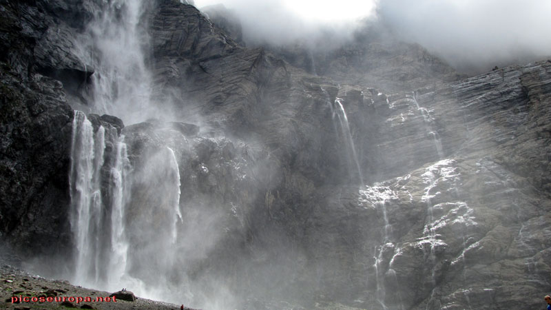 Cascadas de Gavarnie, Pirineos, Francia