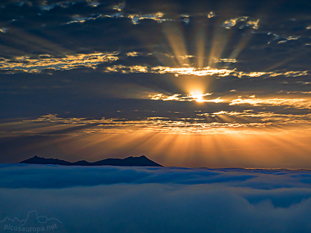 Foto: Amanecer desde Col de Aubisque, Gourette, Pirineos, Francia