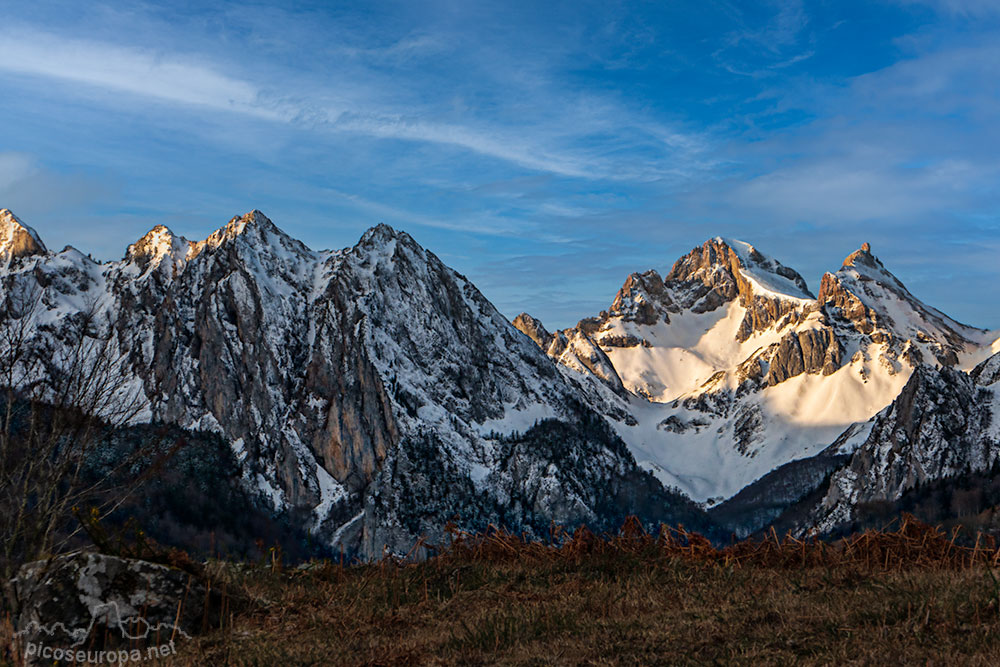 Foto: Pic Poure Lamary, Acherito y Pico Sobarcal, Circo de Lescún, Pirineos, Francia