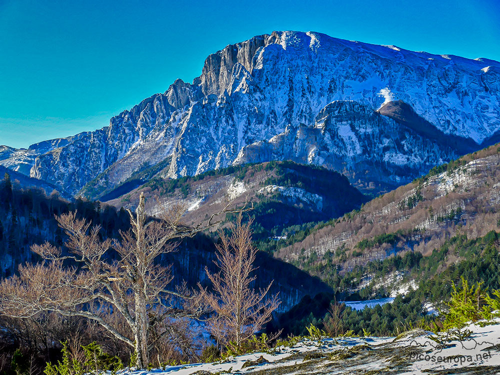 Refugio de Linza, Pirineos de Huesca, Aragón, España.