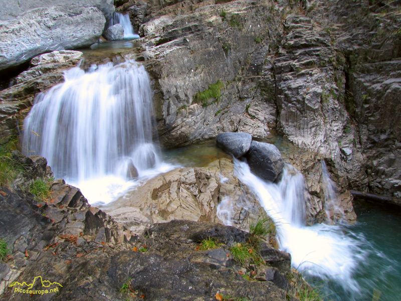 Foto: Rio Bellos, Cañon de Añisclo, Pirineos de Huesca, Aragon, Parque Nacional de Ordesa y Monte Perdido
