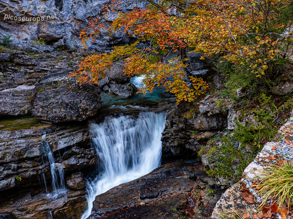 Río Bellos, Cañon de Añisclo, Parque Nacional de Ordesa y Monte Perdido Río Bellos, Cañon de Añisclo, Parque Nacional de Ordesa y Monte Perdido