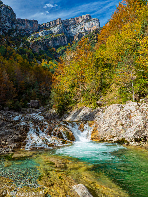 Foto: Río Bellos, Cañon de Añisclo, Pirineos de Huesca, Aragon, Parque Nacional de Ordesa y Monte Perdido