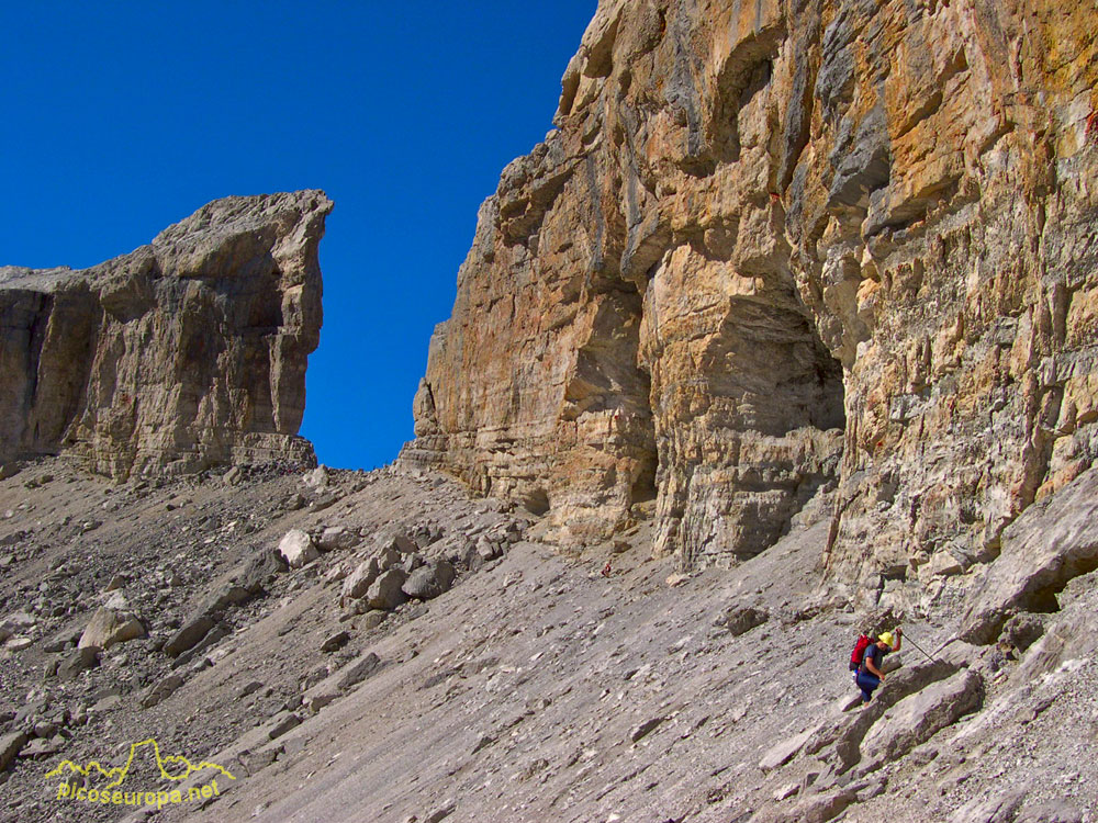 La Brecha de Rolando, Pirineos de Huesca, Aragon, Parque Nacional de Ordesa y Monte Perdido