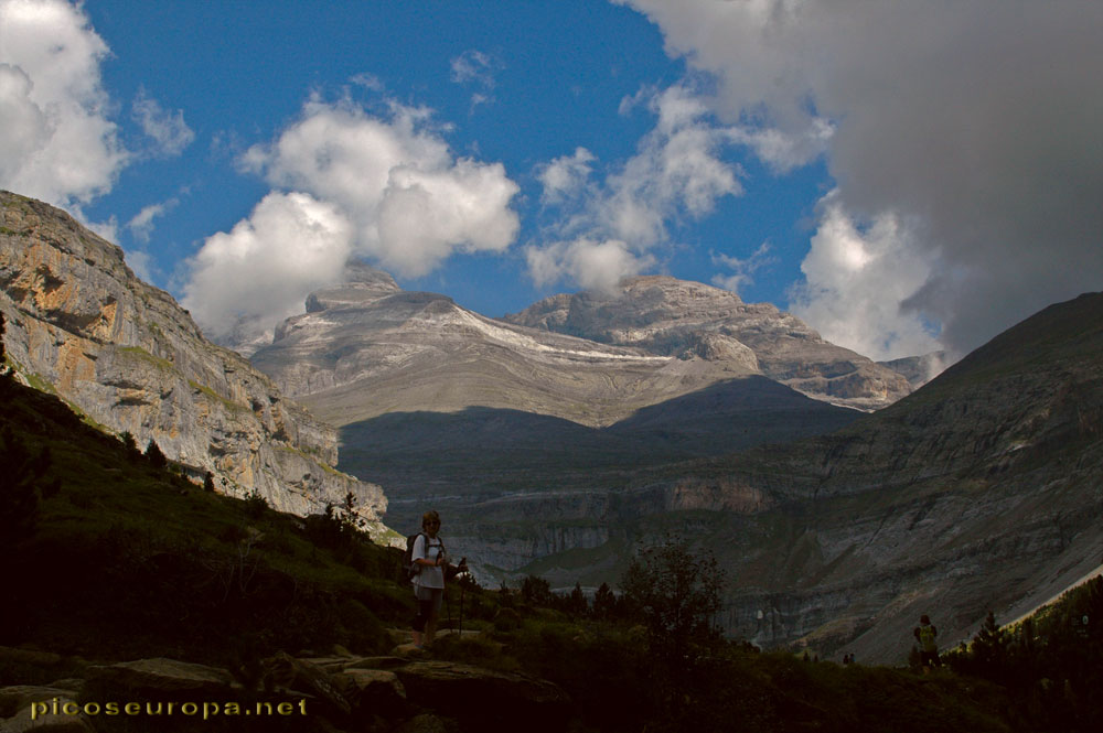 Foto: Valle de Ordesa, Parque Nacional de Ordesa y Monte Perdido, Pirineos de Huesca, Aragón