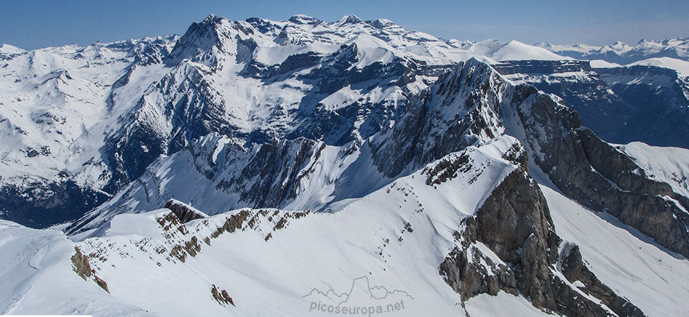 Foto: Pico Otal o Peña Arañonera desde el Pico Tendeñera, Pirineos de Huesca