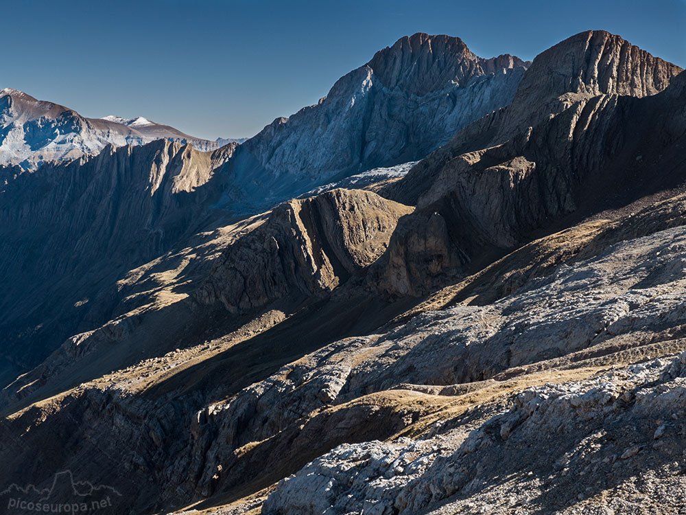 Foto: Pico Otal o Peña Arañonera desde las proximidades del Collado de Tendeñera, Sierra de Tendeñera, Pirineos de Huesca