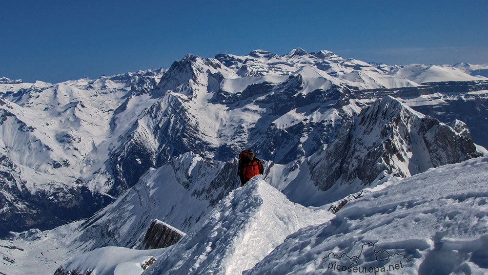 Foto: Pico Otal o Peña Arañonera desde el Pico Tendeñera, Pirineos de Huesca