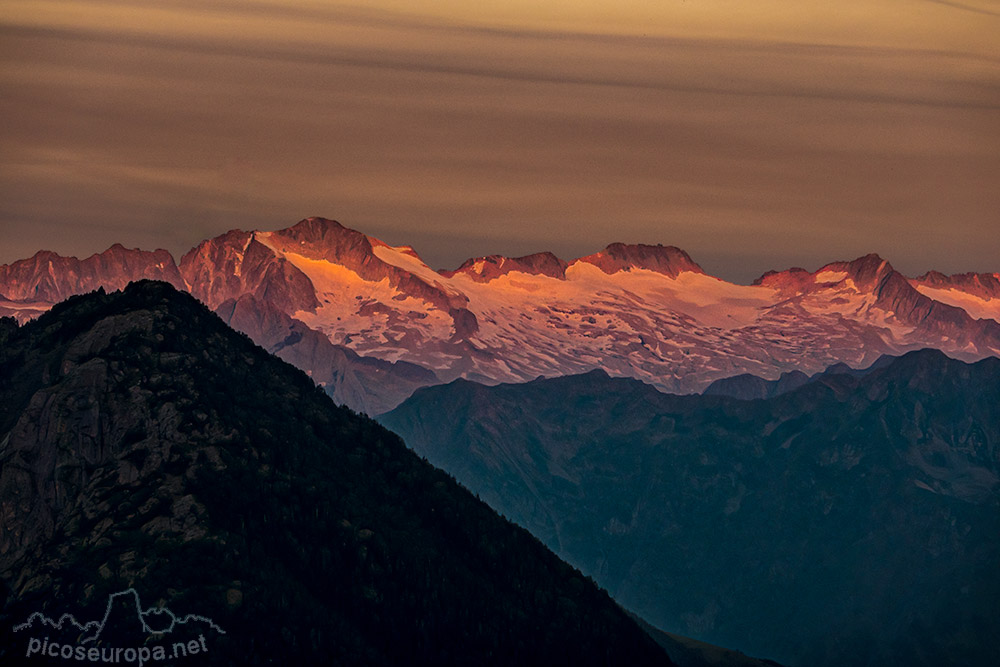 Macizo de Aneto - Maladeta desde Beret en la Vall d'Aran.