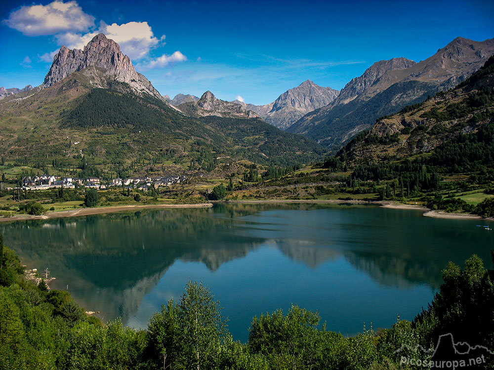 Foto: Sallent de Gallego, Embalse de Lanuza, Valle de Tena, Pirineos de Huesca