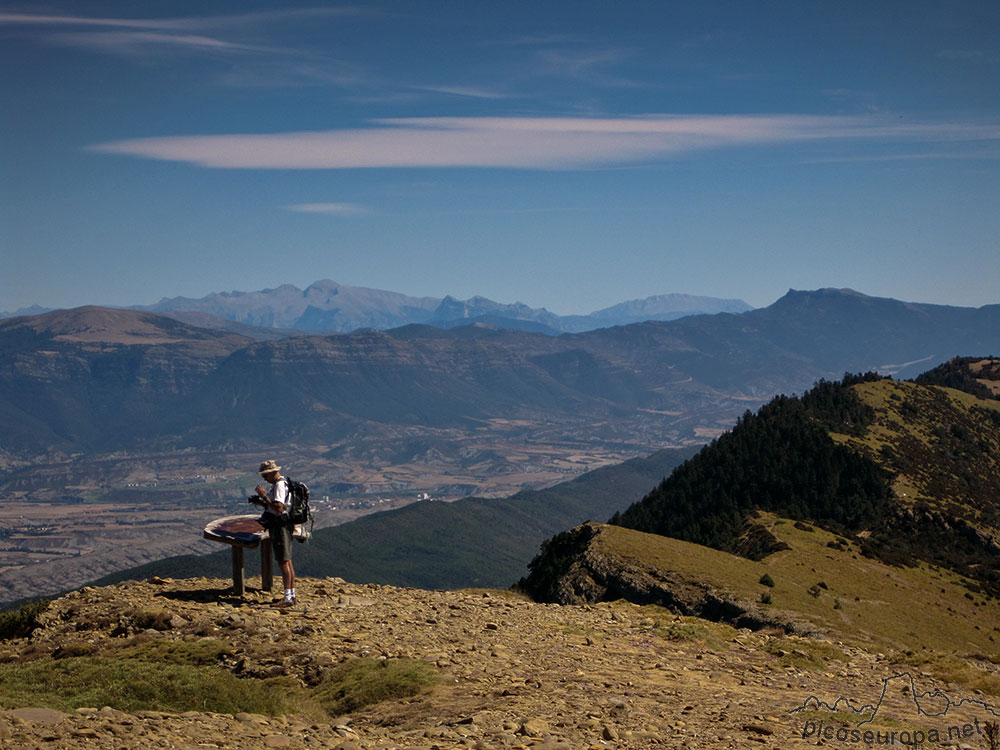 Cumbre de Peña Oroel, Pre Pirineos de Huesca, Aragón