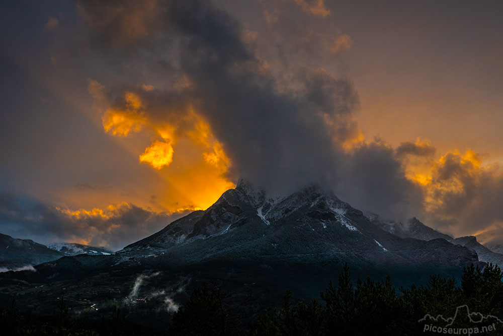 Foto: Pedraforca, PrePirineos, Barcelona, Catalunya