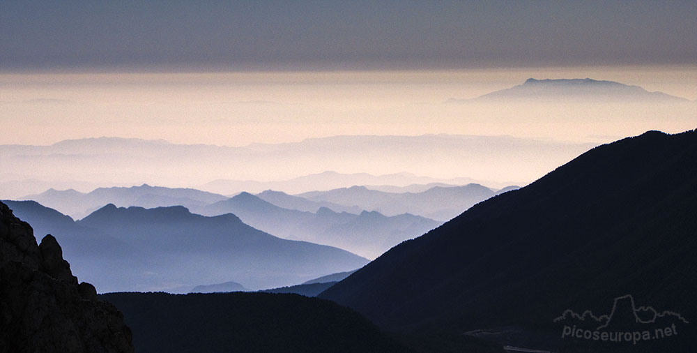 Foto: Desde la Enforcadura del Pedraforca, PrePirineos, Barcelona, Catalunya