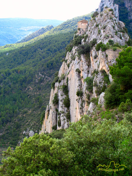 Ermita de la Pertusa, Montsec, Montrobei, Pre Pirineos de Lleida, Catalunya