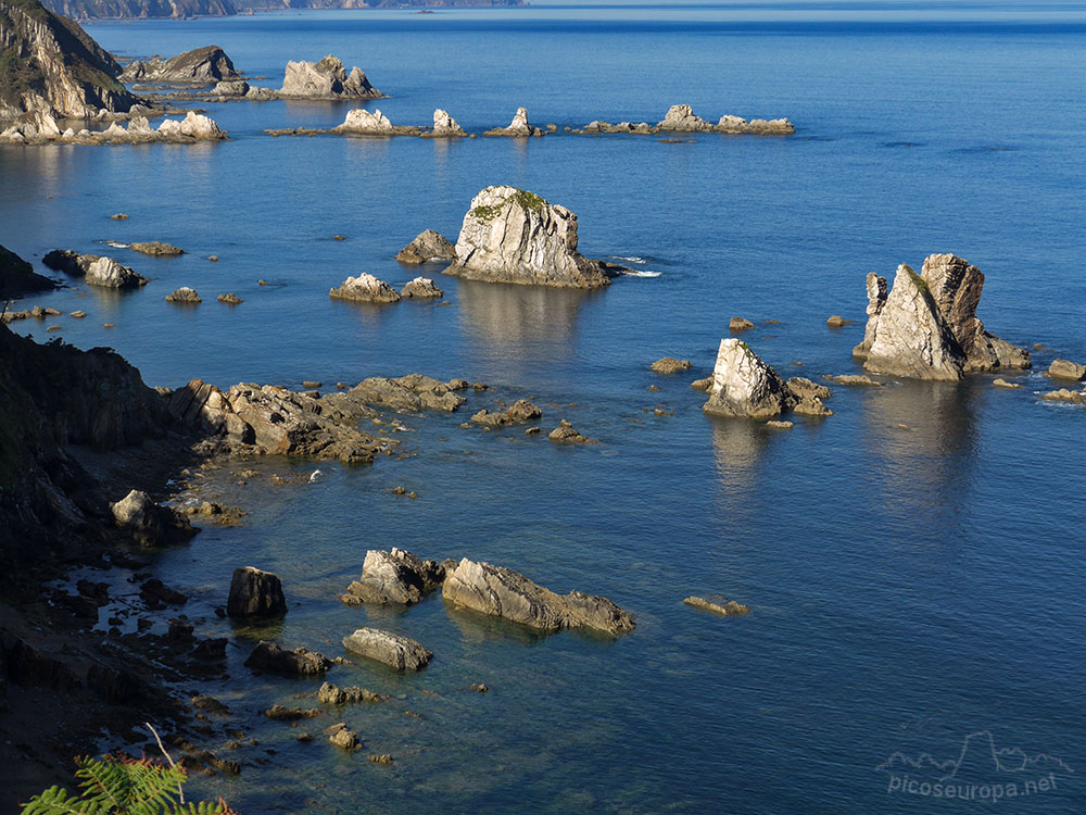 Playa del Silencio, pueblo de Castañeras en el concejo de Cudillero, Asturias, Paraiso Natural