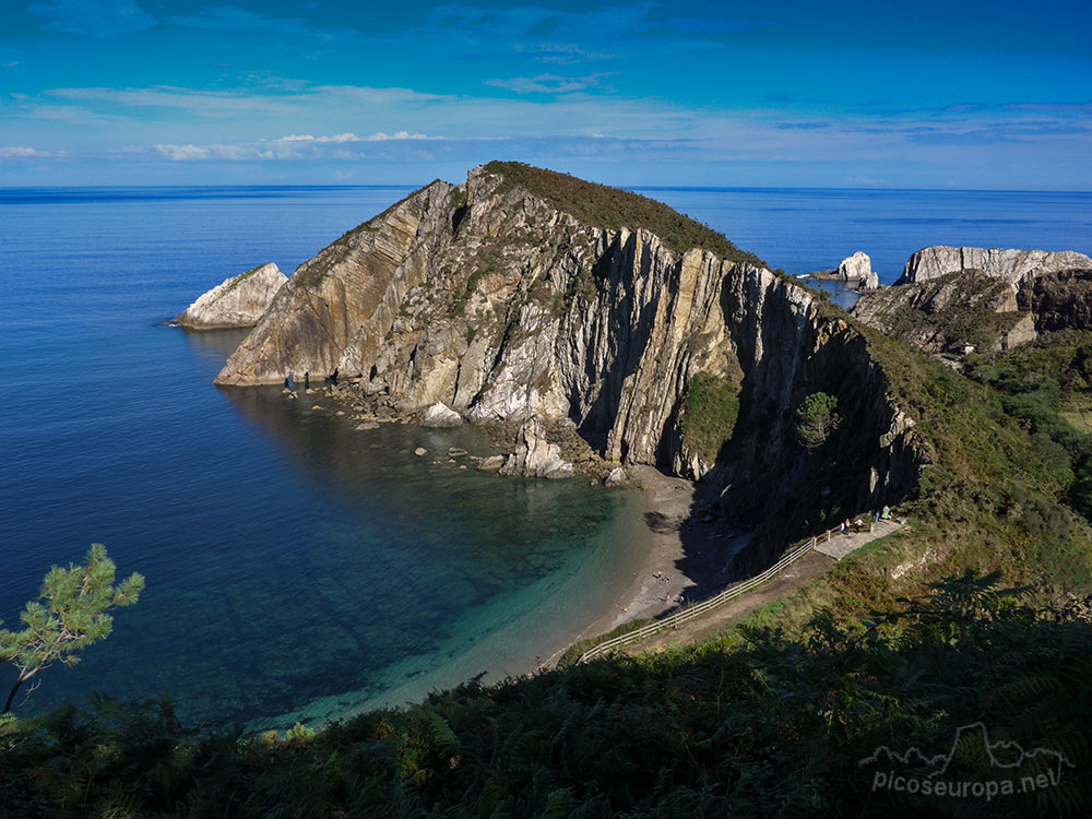 Playa del Silencio, pueblo de Castañeras en el concejo de Cudillero, Asturias, Paraiso Natural