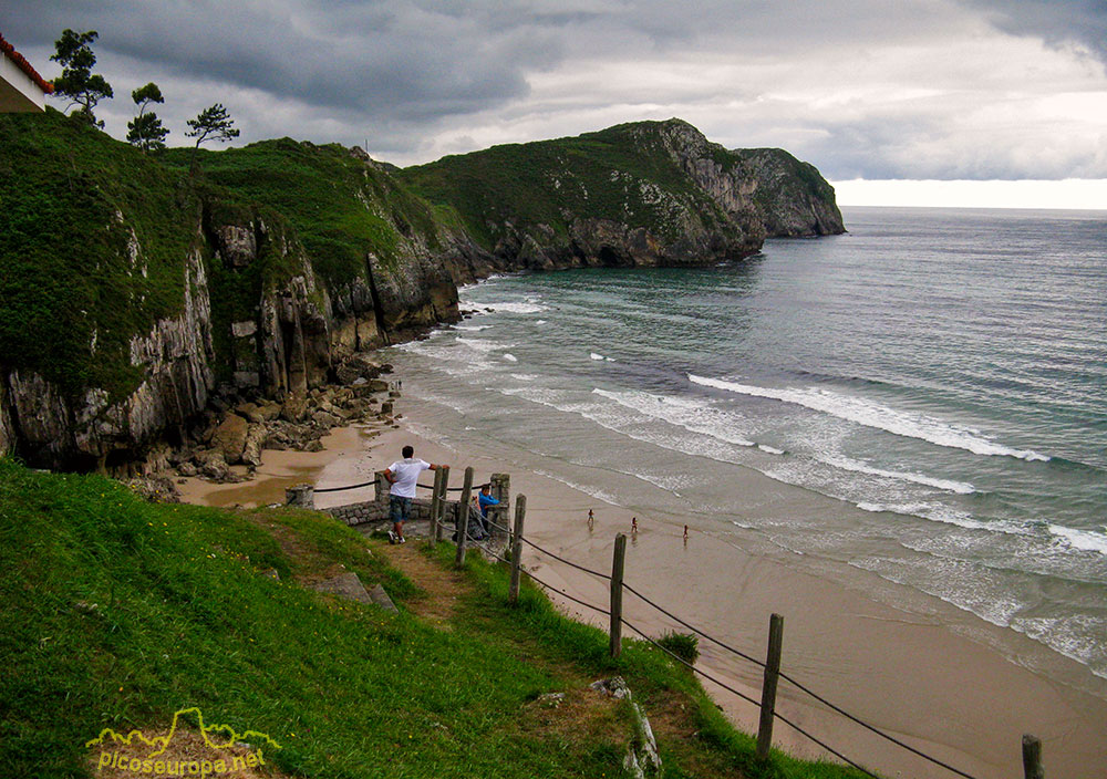 La playa de Vidiago desde el Camping La Paz, Asturias, Mar Cantábrico