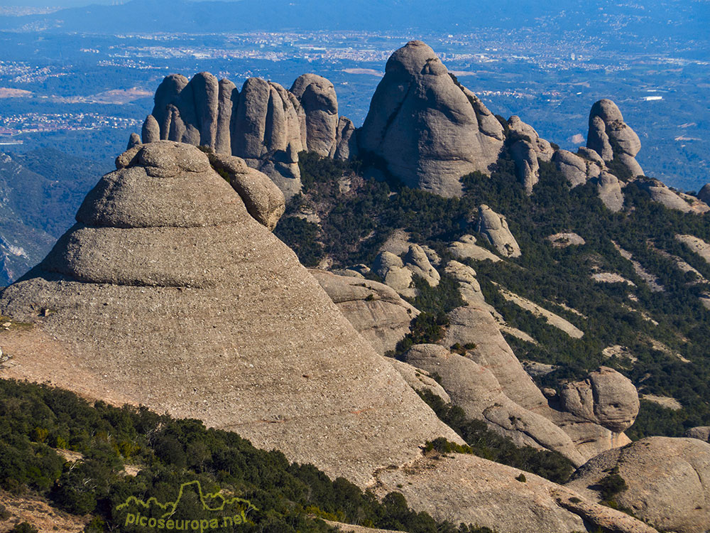 Foto: Vista desde la Miranda de San Jeroni, Montserrat, Barcelona, Catalunya