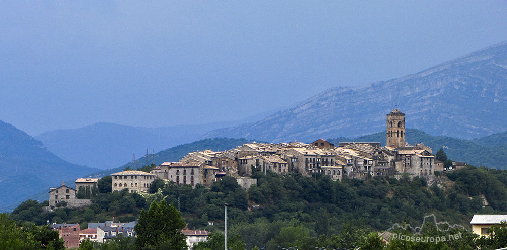 Foto: Ainsa, Sobrarbe, Pirineos de Huesca, Aragón, España