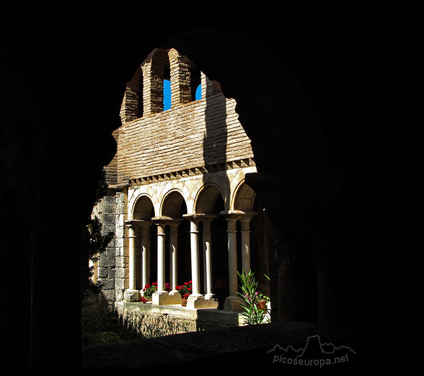 Alquezar, Parque Natural de Guara, Pre Pirineos de Huesca, Aragón