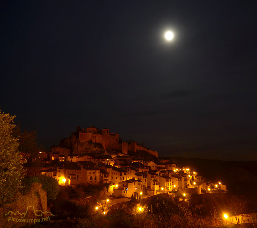 Alquezar, un pueblo medieval de los Pre Pirineos de Huesca, Parque Natural de la Sierra de Guara