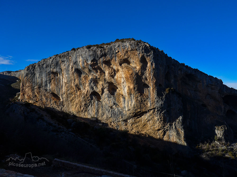 Alquezar, Parque Natural de Guara, Pre Pirineos de Huesca, Aragón