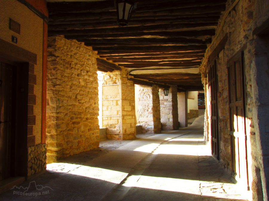 Benabarre, Ribagorza, Pre Pirineos de Huesca, Aragon