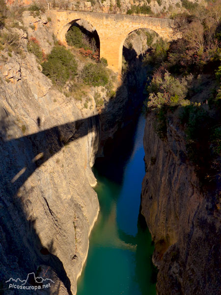 Desfiladero de Olvena, Somontano, Pre Pirineos de Huesca, Aragon