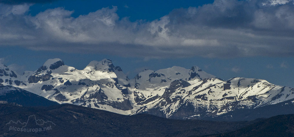 Puerto de Santa Barbara, Bailo, Pre Pirineos de Huesca, Aragón, España