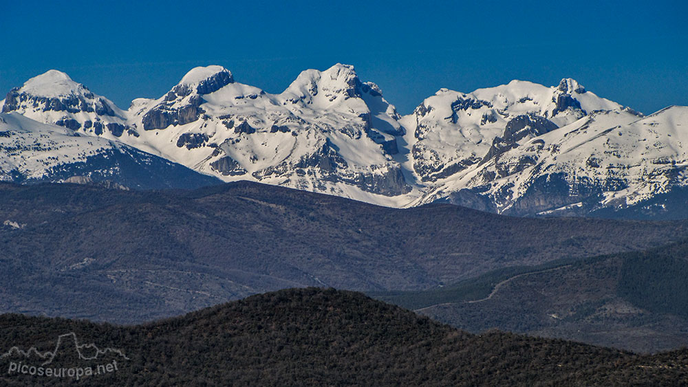 Puerto de Santa Barbara, Bailo, Pre Pirineos de Huesca, Aragón, España