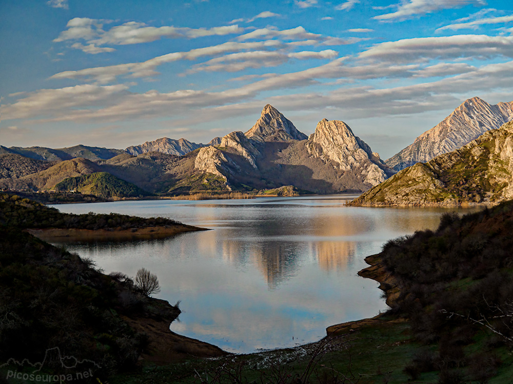 Foto: Pico Gilbo y Embalse de Riaño, Leon,Parque Regional de los Picos de Europa