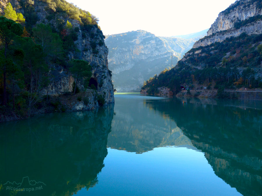 Embalse de Terradets, Pre Pirineos de Lleida, Catalunya, Serra del Montsec