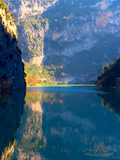 Embalse de Terradets, Pre Pirineos de Lleida, Catalunya, Serra del Montsec